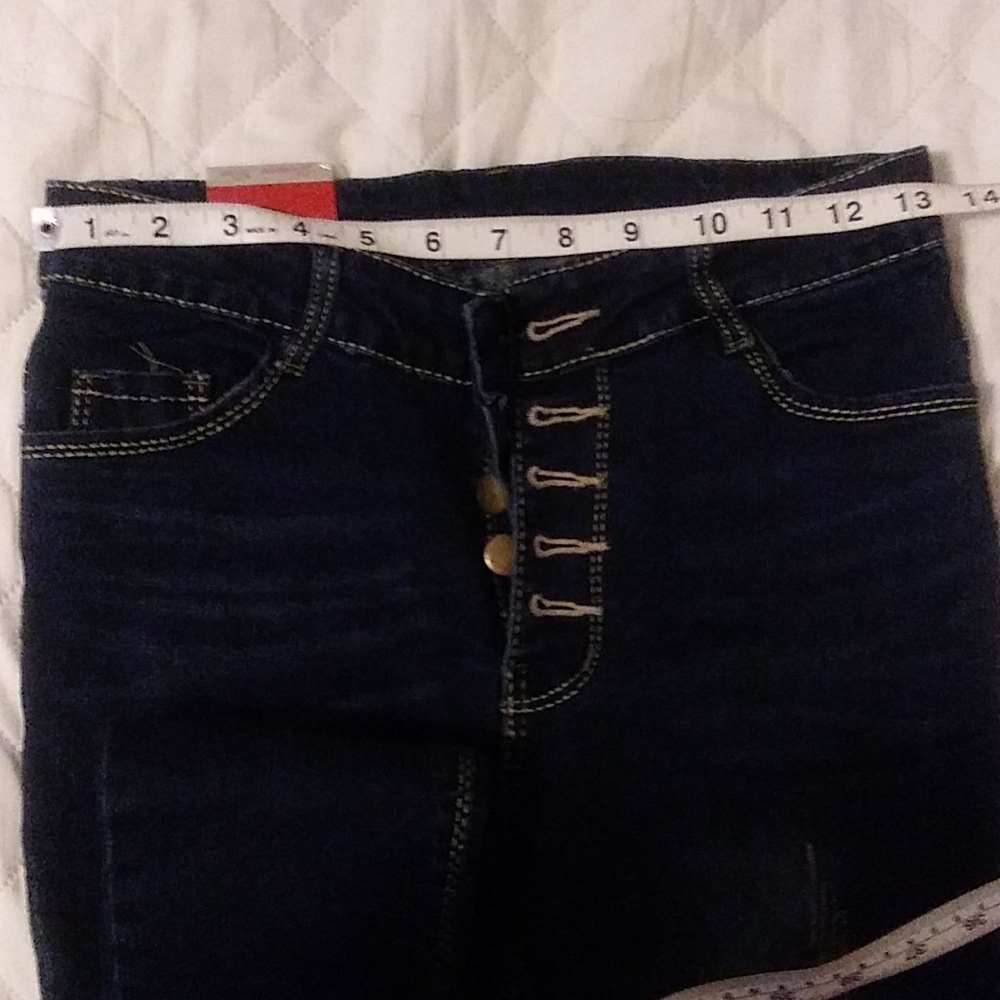 Jean - Picture 3 of 5